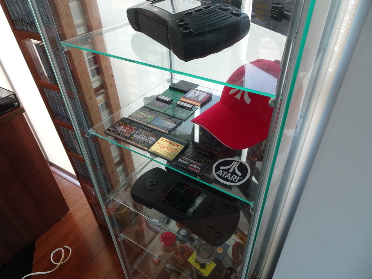 Dust proofing the Ikea Detolf display cabinet to keep your